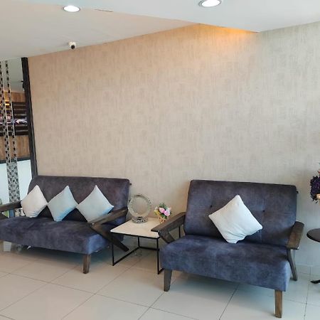 Bg Business Hotel Bukit Mertajam Esterno foto