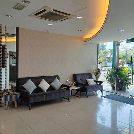 Bg Business Hotel Bukit Mertajam Esterno foto
