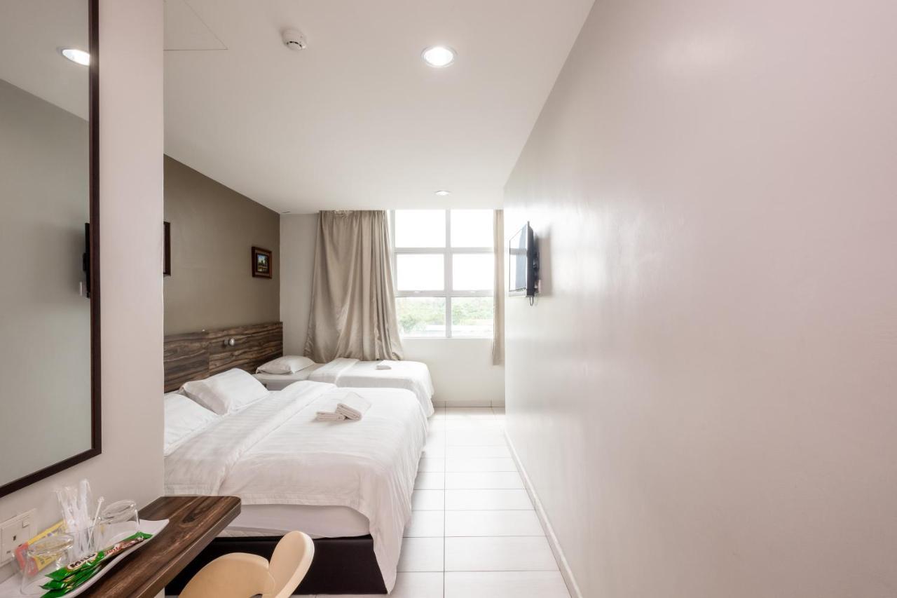 Bg Business Hotel Bukit Mertajam Esterno foto