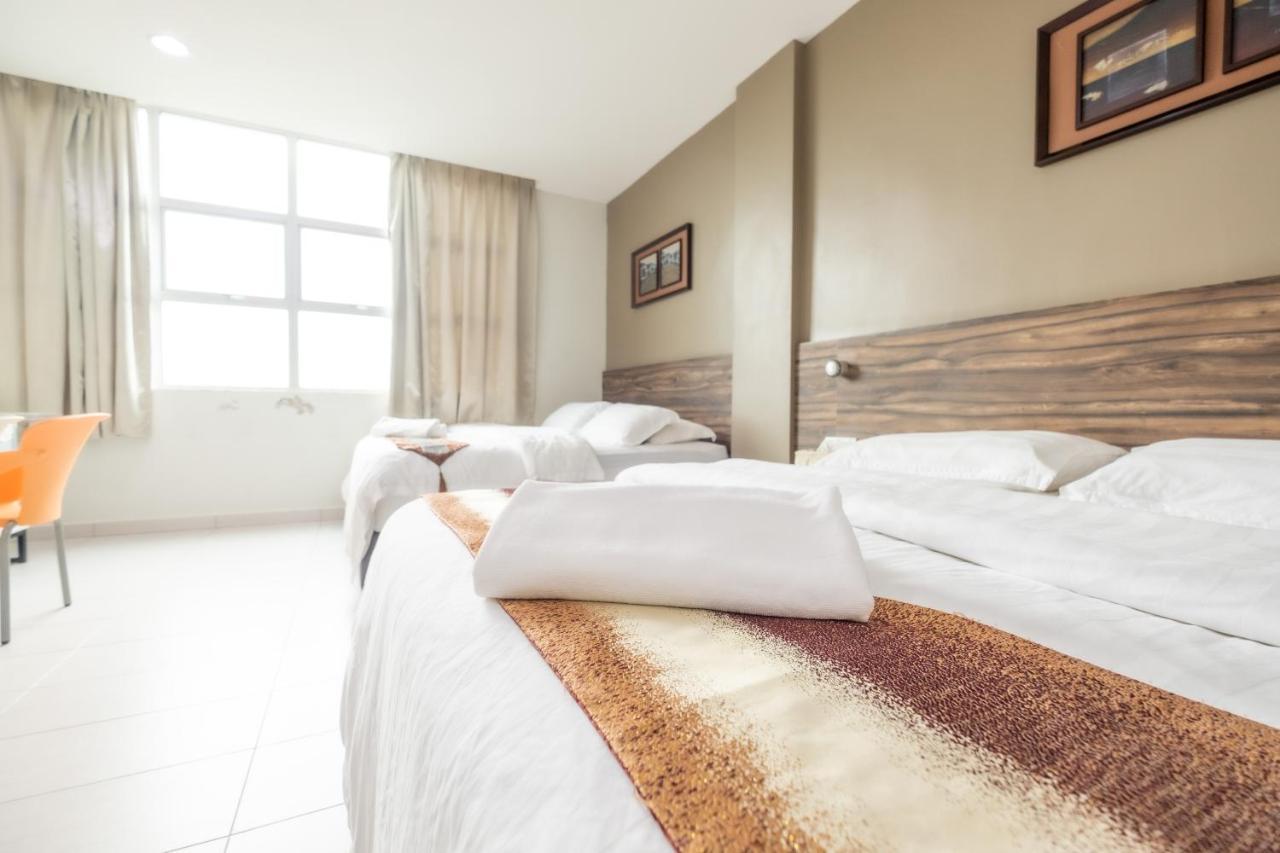 Bg Business Hotel Bukit Mertajam Esterno foto