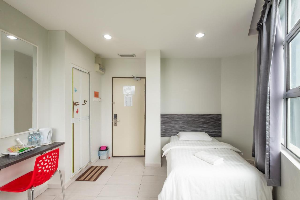 Bg Business Hotel Bukit Mertajam Esterno foto