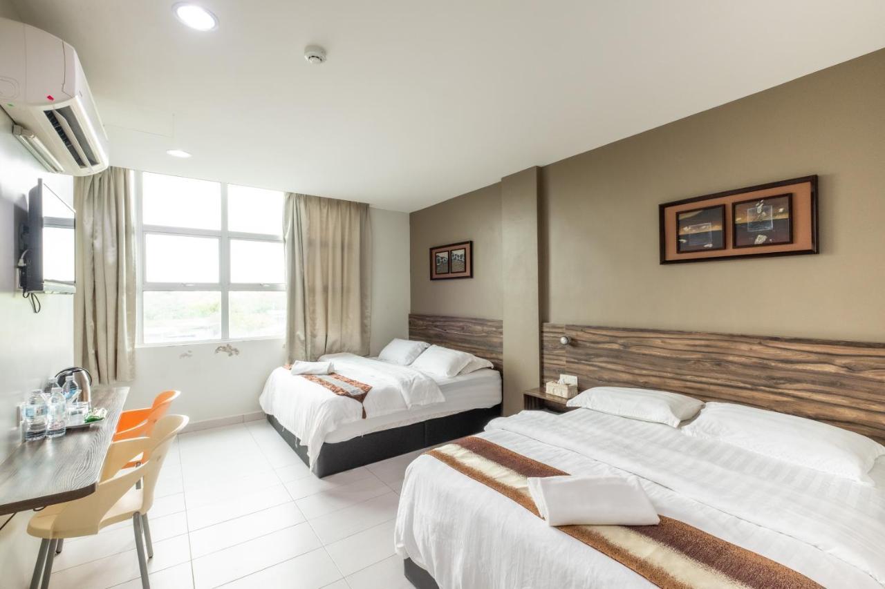 Bg Business Hotel Bukit Mertajam Esterno foto