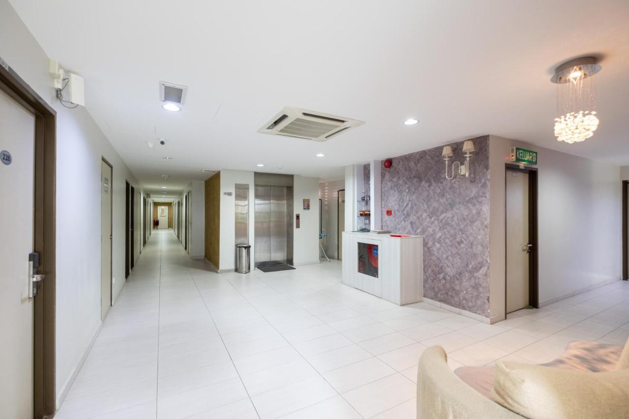Bg Business Hotel Bukit Mertajam Esterno foto