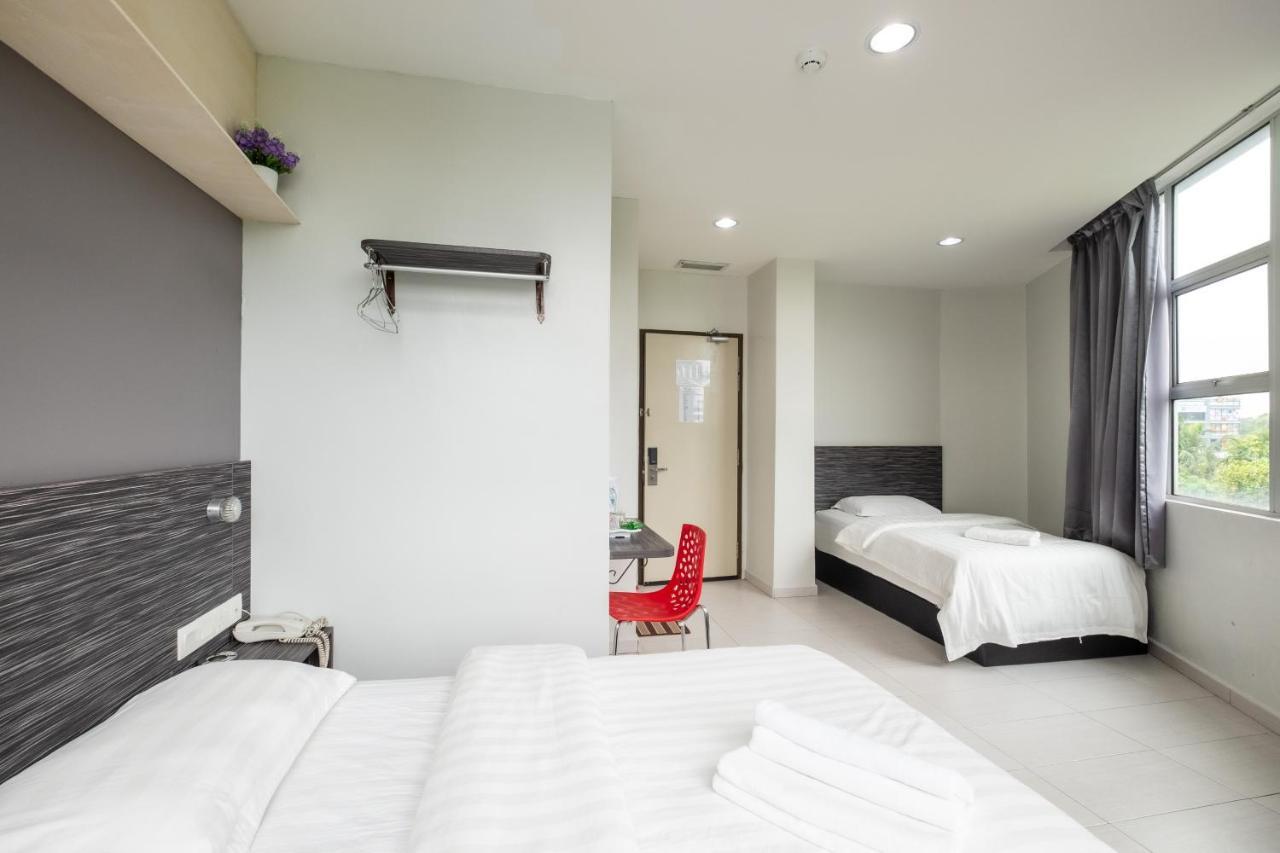Bg Business Hotel Bukit Mertajam Esterno foto