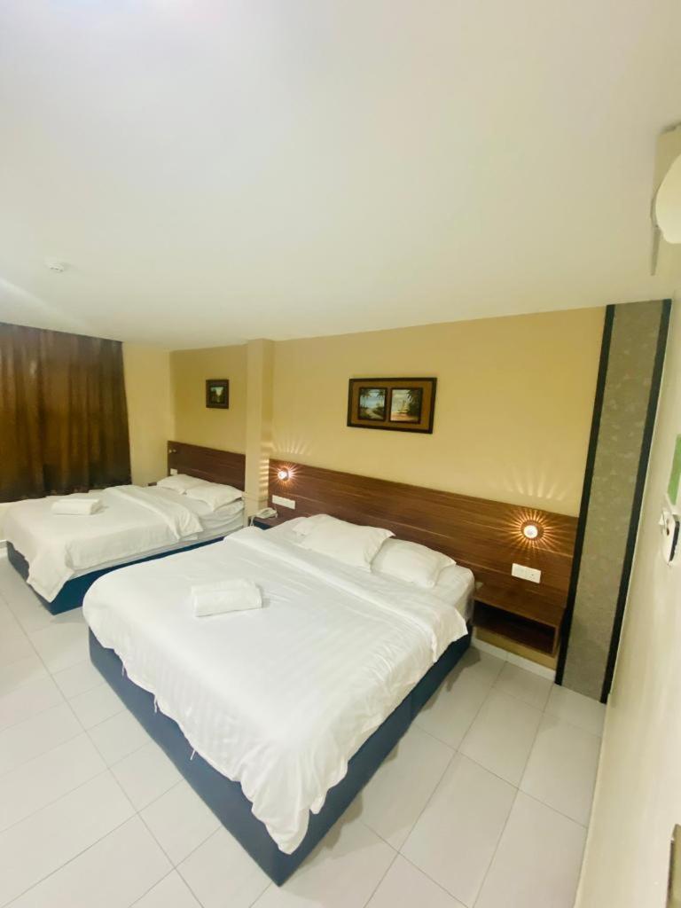 Bg Business Hotel Bukit Mertajam Esterno foto